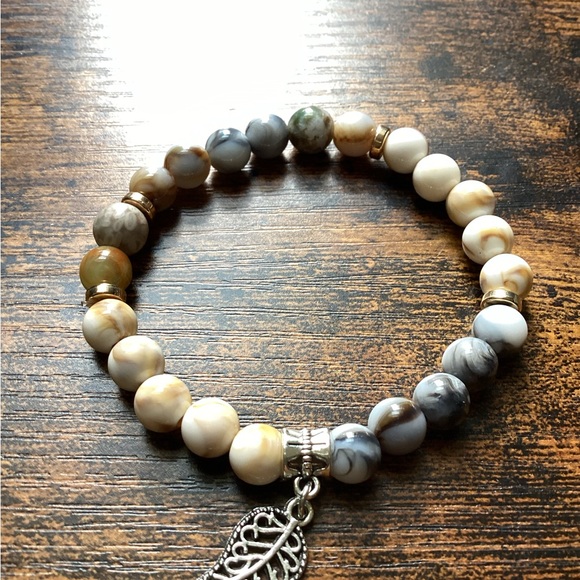 Bracelets - Picture 6 of 7